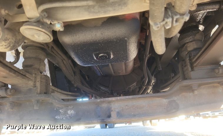 image for item EJ7912 2017 International 4300 box truck