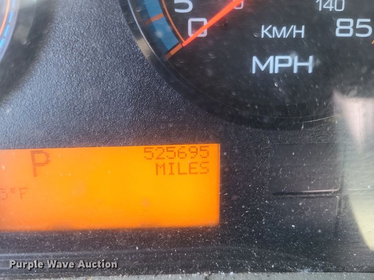 image for item EJ7912 2017 International 4300 box truck