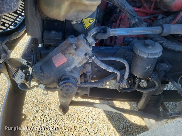 image for item EJ7912 2017 International 4300 box truck