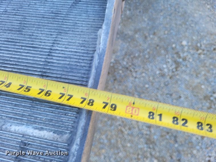 image for item EJ7913 2017 International 4300 box truck