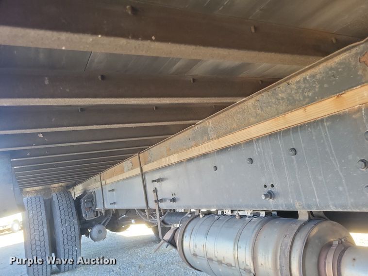 image for item EJ7913 2017 International 4300 box truck