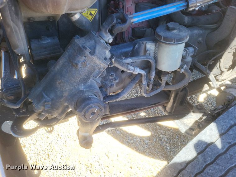 image for item EJ7913 2017 International 4300 box truck