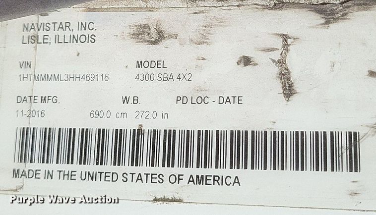 image for item EJ7913 2017 International 4300 box truck