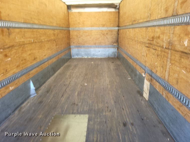 image for item EJ7914 2017 International 4300 box truck