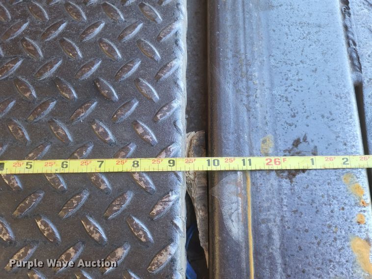 image for item EJ7914 2017 International 4300 box truck