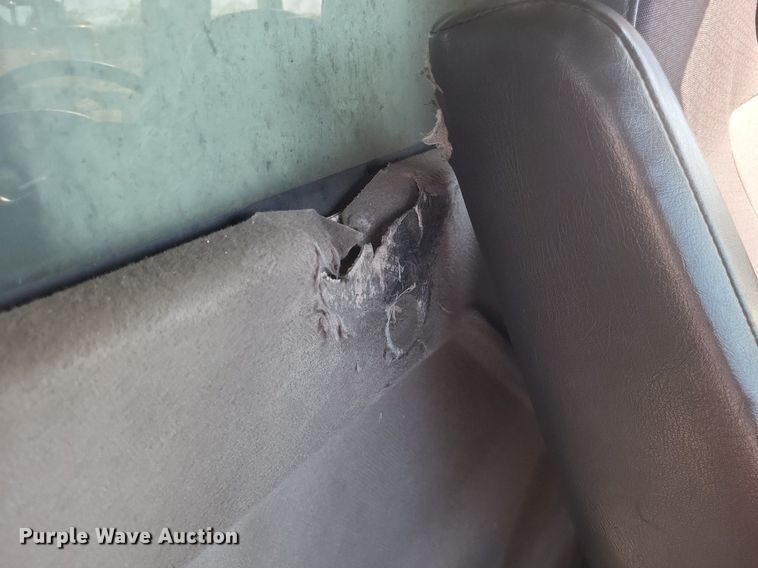 image for item EJ7914 2017 International 4300 box truck