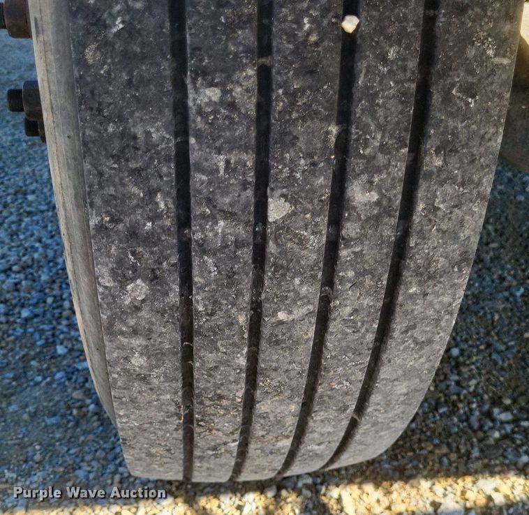 image for item EJ7914 2017 International 4300 box truck