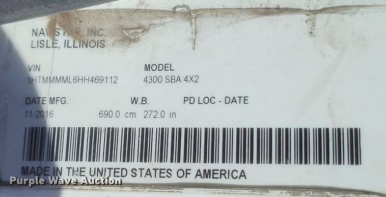 image for item EJ7914 2017 International 4300 box truck