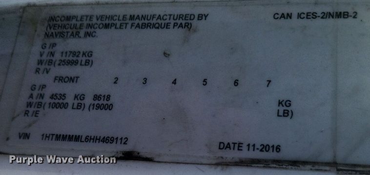 image for item EJ7914 2017 International 4300 box truck