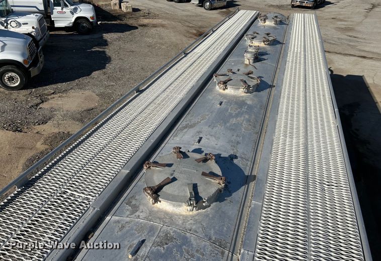 image for item EK4156 1992 J&L Tank 99.0.149 pneumatic dry bulk trailer