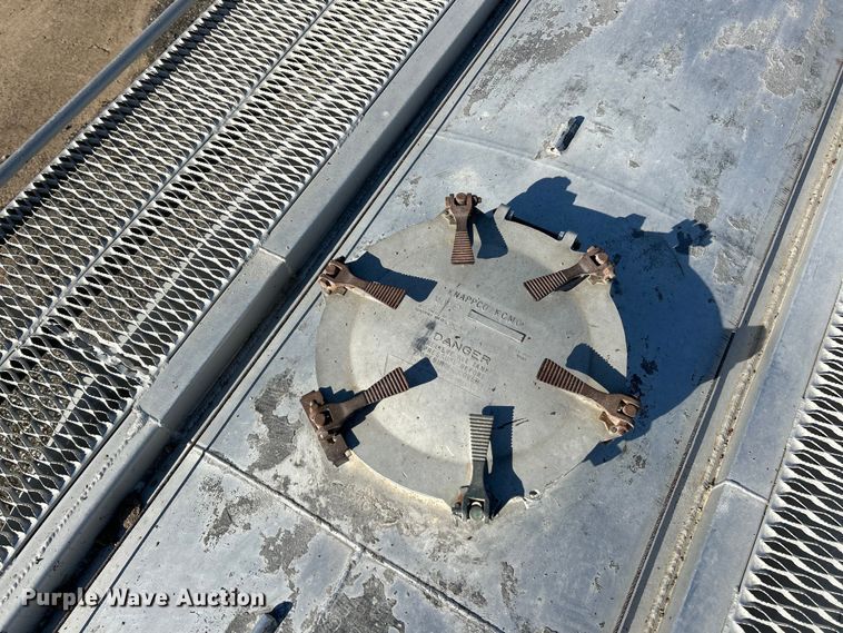 image for item EK4156 1992 J&L Tank 99.0.149 pneumatic dry bulk trailer