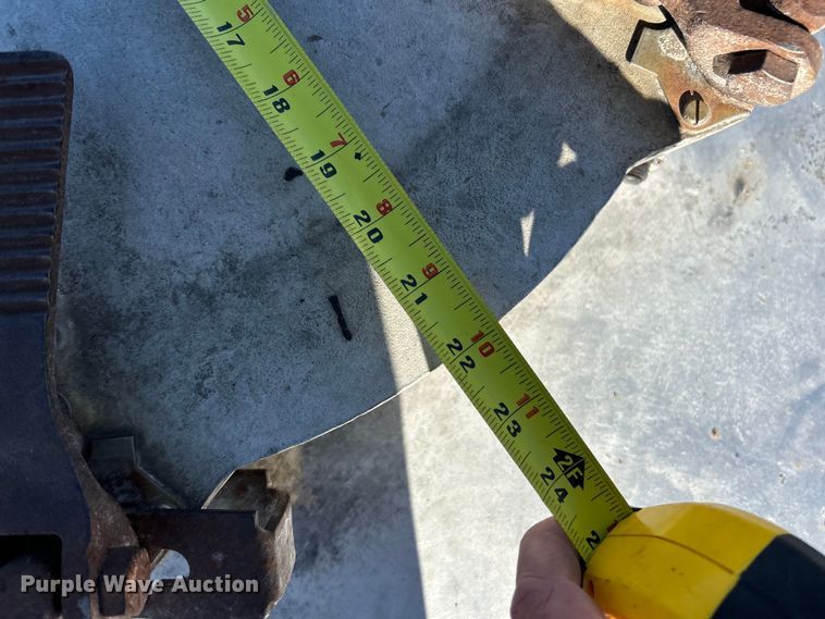 image for item EK4156 1992 J&L Tank 99.0.149 pneumatic dry bulk trailer