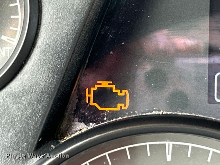 image for item EK4157 2017 Peterbilt 579 semi truck