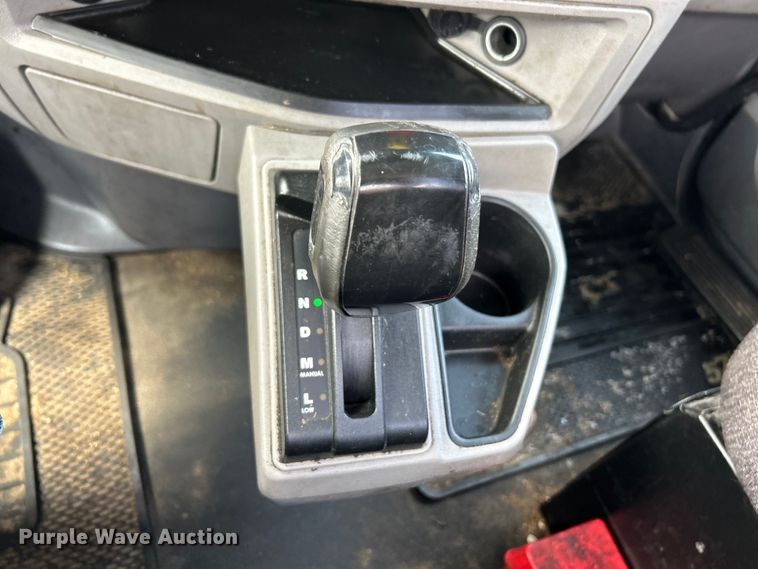 image for item EK4157 2017 Peterbilt 579 semi truck