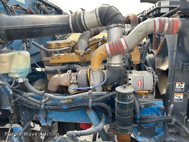 image for item EK4159 2001 Peterbilt 379 semi truck