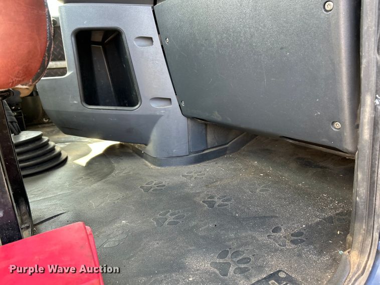 image for item EK4162 2015 Mack CHU613 semi truck