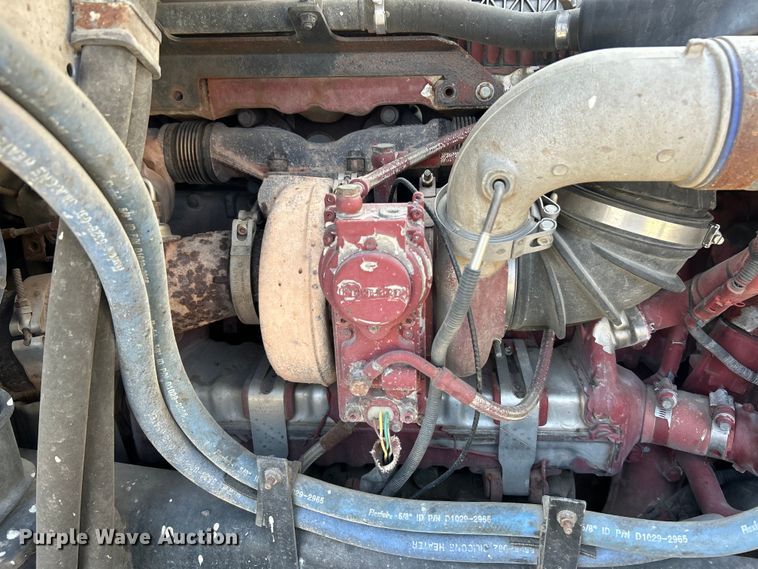 image for item EK4162 2015 Mack CHU613 semi truck