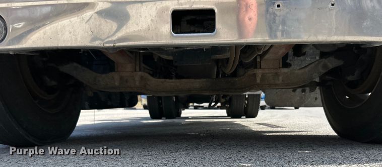 image for item EK4162 2015 Mack CHU613 semi truck