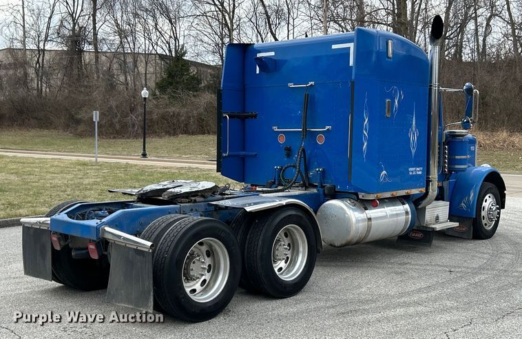image for item EK4164 2006 Peterbilt 379 semi truck