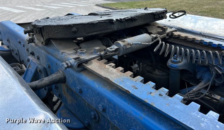 image for item EK4164 2006 Peterbilt 379 semi truck