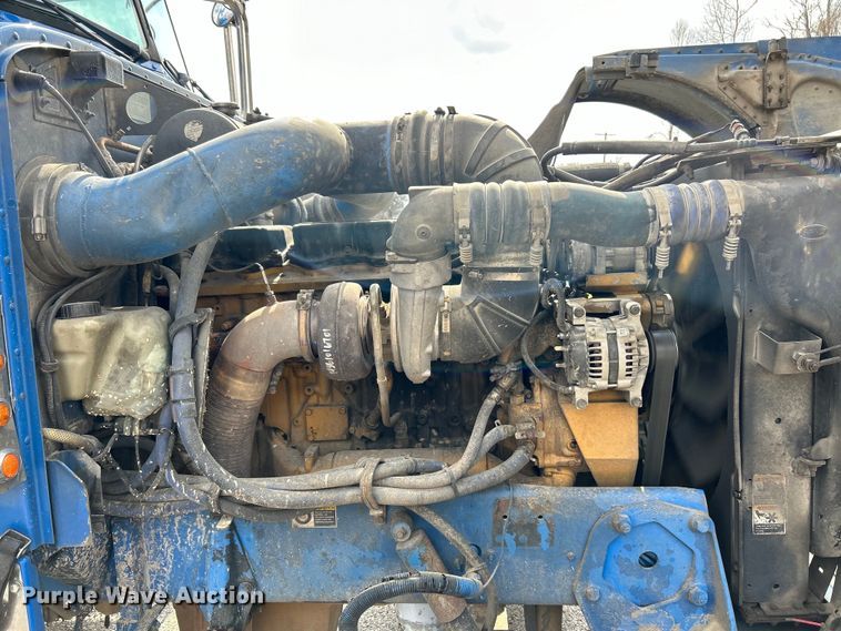 image for item EK4164 2006 Peterbilt 379 semi truck