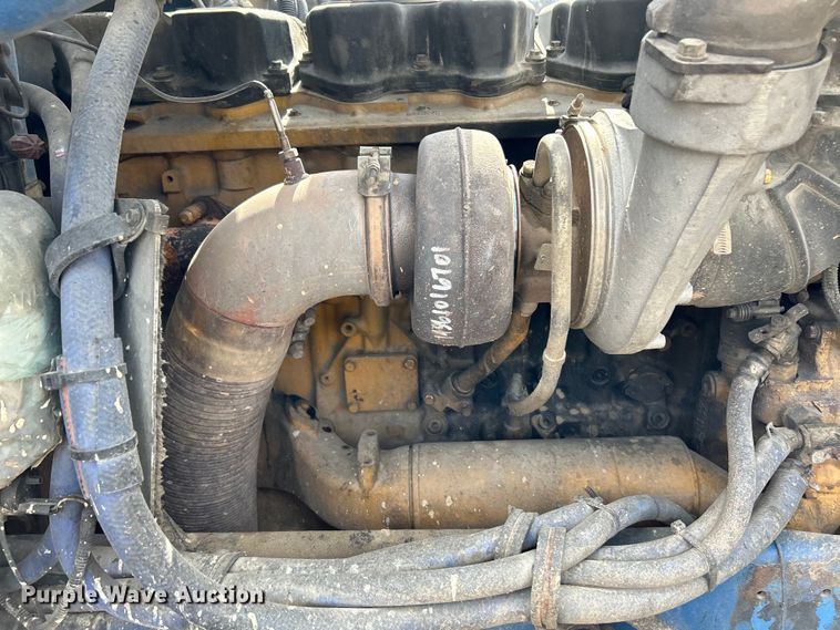 image for item EK4164 2006 Peterbilt 379 semi truck