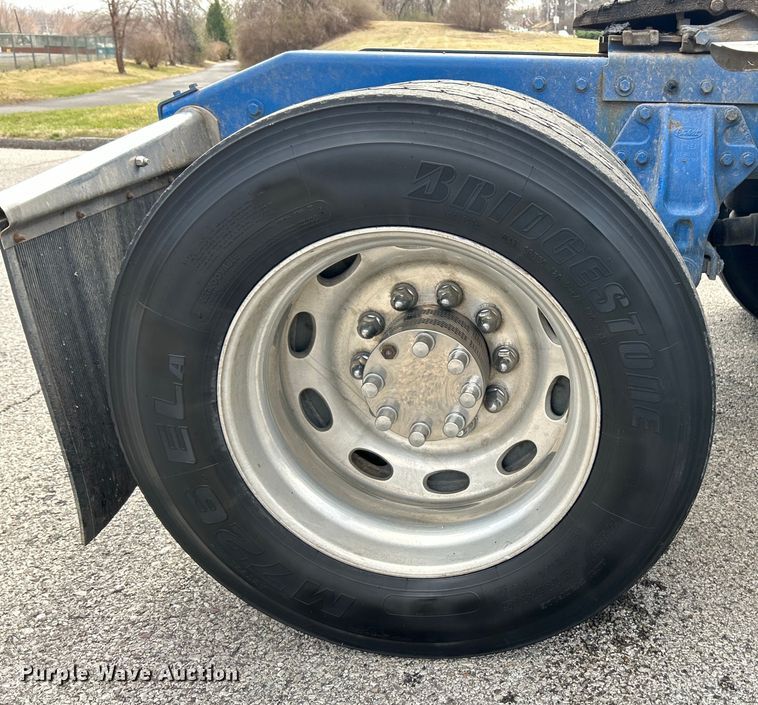 image for item EK4164 2006 Peterbilt 379 semi truck