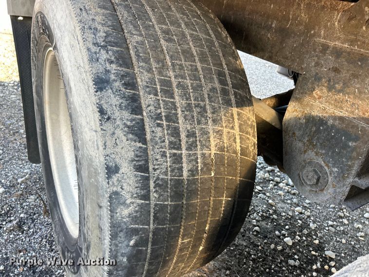 image for item EK4167 2009 Timpte grain trailer