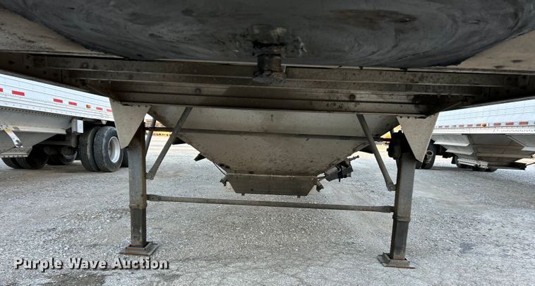 image for item EK4171 2013 Timpte grain trailer