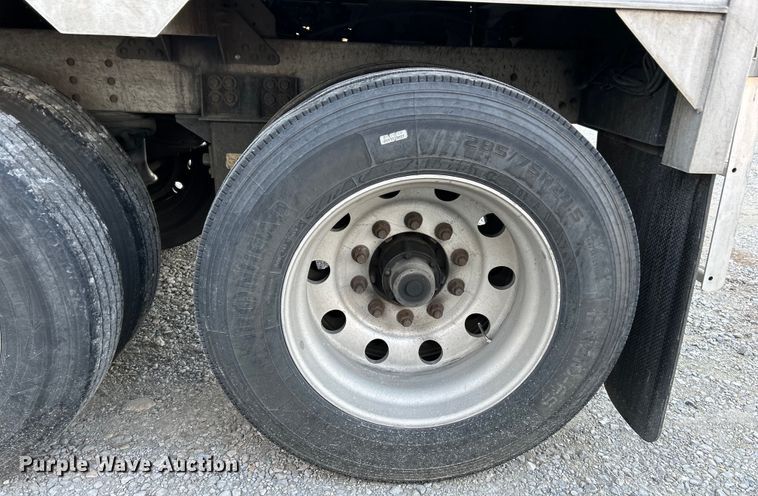 image for item EK4171 2013 Timpte grain trailer