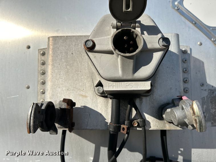 image for item EK4174 2010 Etnyre T6540 tank trailer