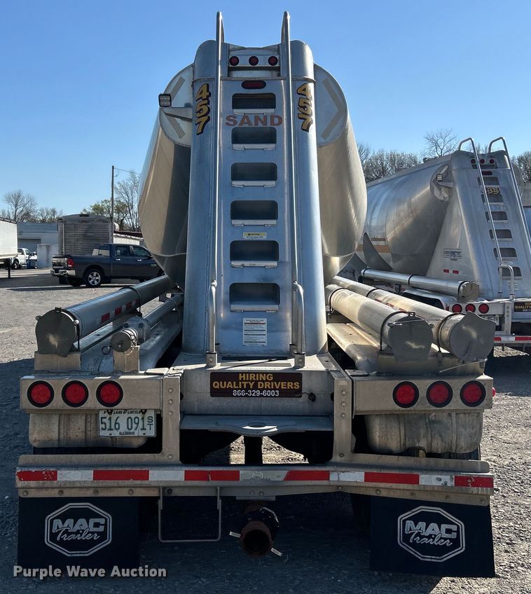 image for item EK4176 2015 Mac tank trailer