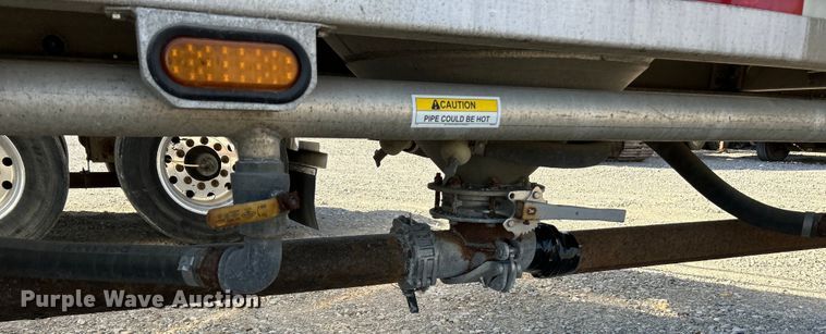 image for item EK4176 2015 Mac tank trailer
