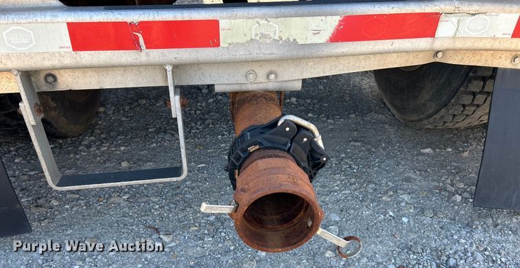 image for item EK4176 2015 Mac tank trailer