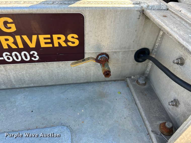 image for item EK4176 2015 Mac tank trailer