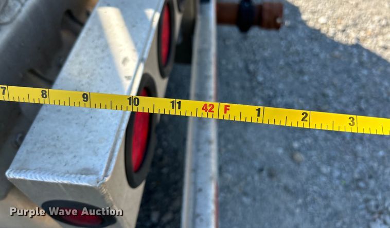 image for item EK4176 2015 Mac tank trailer