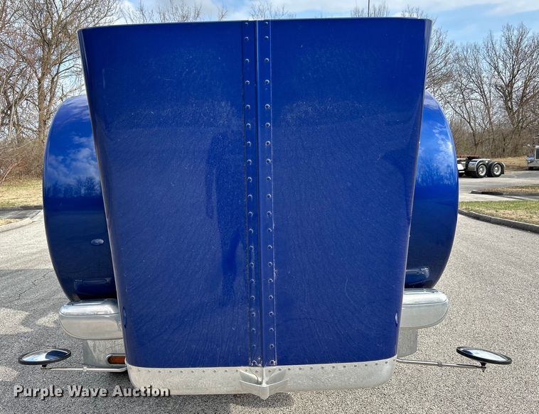 image for item EK4178 2022 Peterbilt 389 semi truck