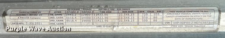 image for item EK4178 2022 Peterbilt 389 semi truck