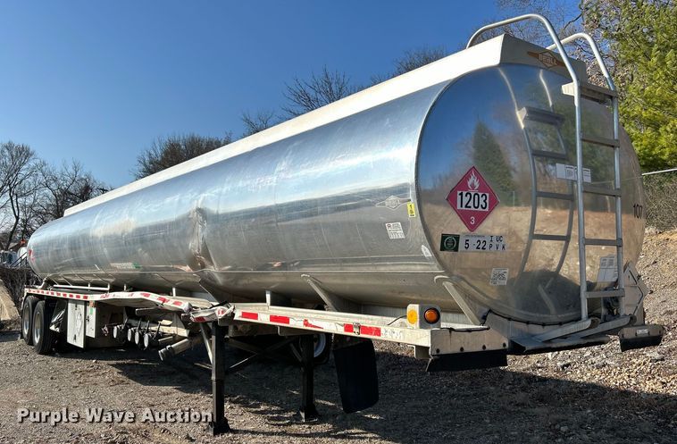 image for item EK4179 2007 Beall BAST-95-4-SB tank trailer