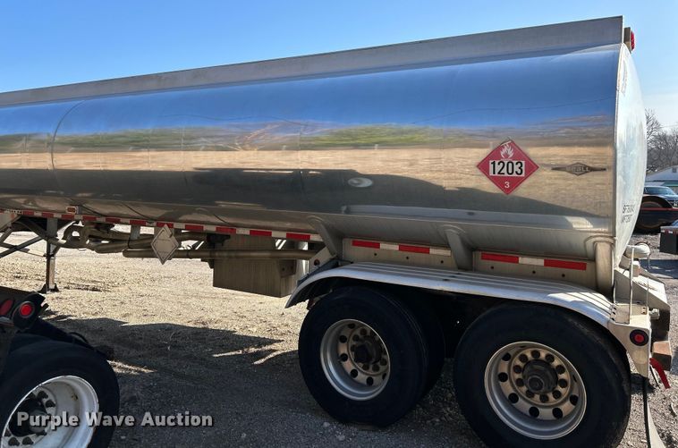 image for item EK4179 2007 Beall BAST-95-4-SB tank trailer