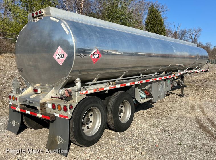 image for item EK4179 2007 Beall BAST-95-4-SB tank trailer