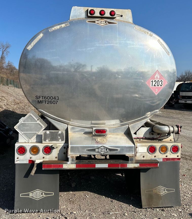image for item EK4179 2007 Beall BAST-95-4-SB tank trailer