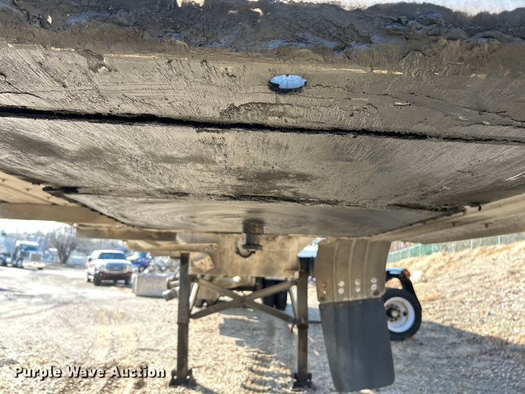 image for item EK4179 2007 Beall BAST-95-4-SB tank trailer