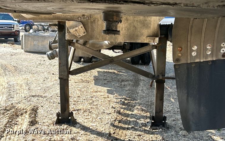 image for item EK4179 2007 Beall BAST-95-4-SB tank trailer