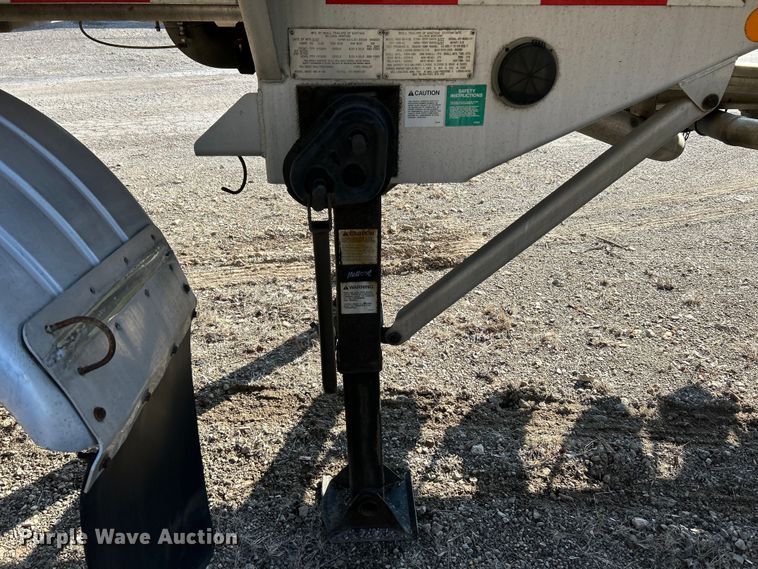 image for item EK4179 2007 Beall BAST-95-4-SB tank trailer