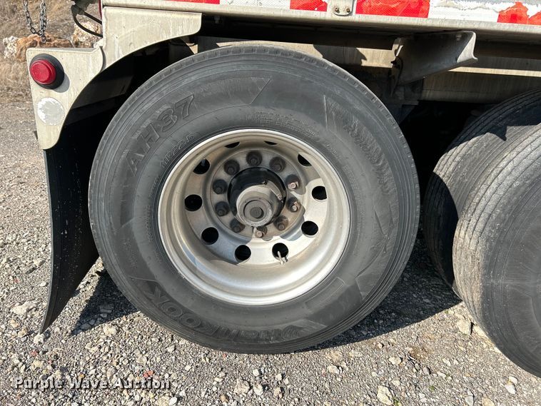 image for item EK4179 2007 Beall BAST-95-4-SB tank trailer