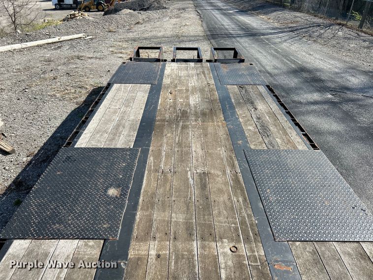 image for item EK4339 2014 Neville Built drop deck equipment trailer