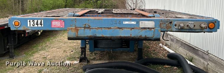 image for item EK4385 2001 Trail King drop deck equipment trailer