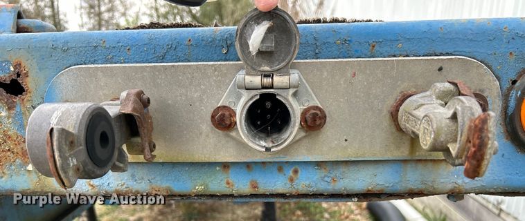 image for item EK4385 2001 Trail King drop deck equipment trailer