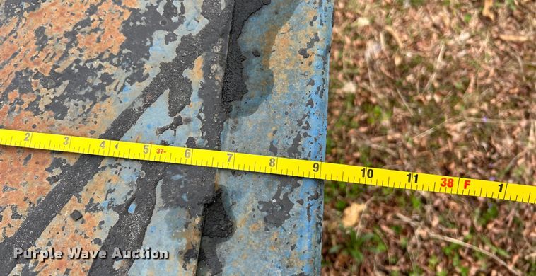 image for item EK4385 2001 Trail King drop deck equipment trailer